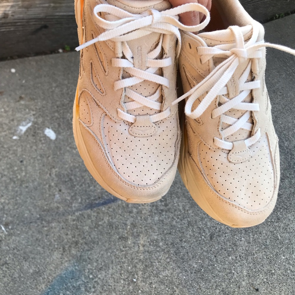 Clifton L Suede - Picture 5 of 5